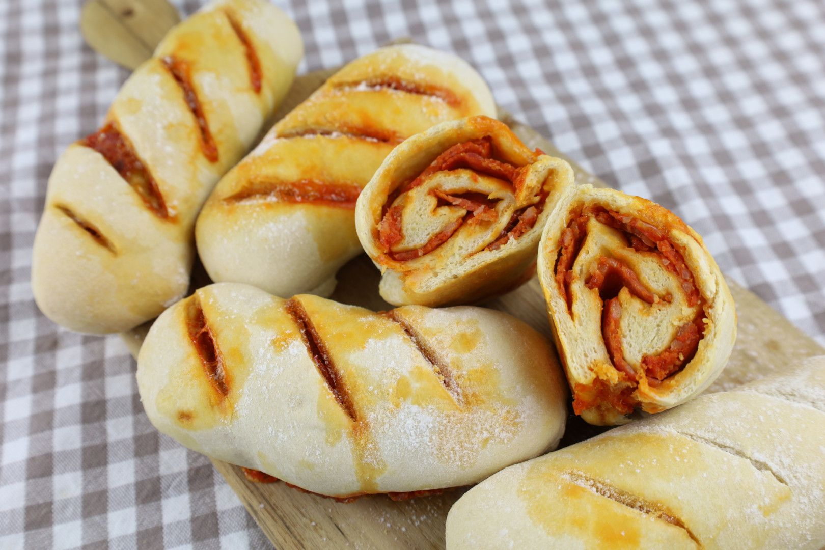 Pão com Chouriço ou Massa de Pizza 