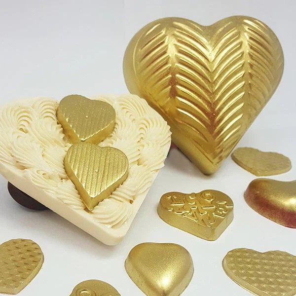 Forma de Chocolate Coração Textura Plumas