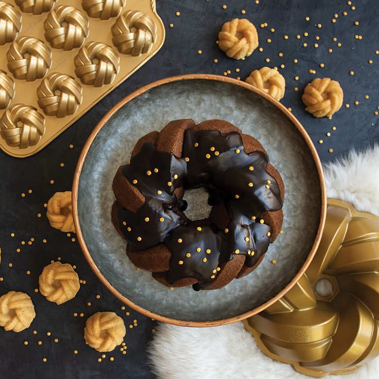 Forma Nordic Ware Braided Pan
