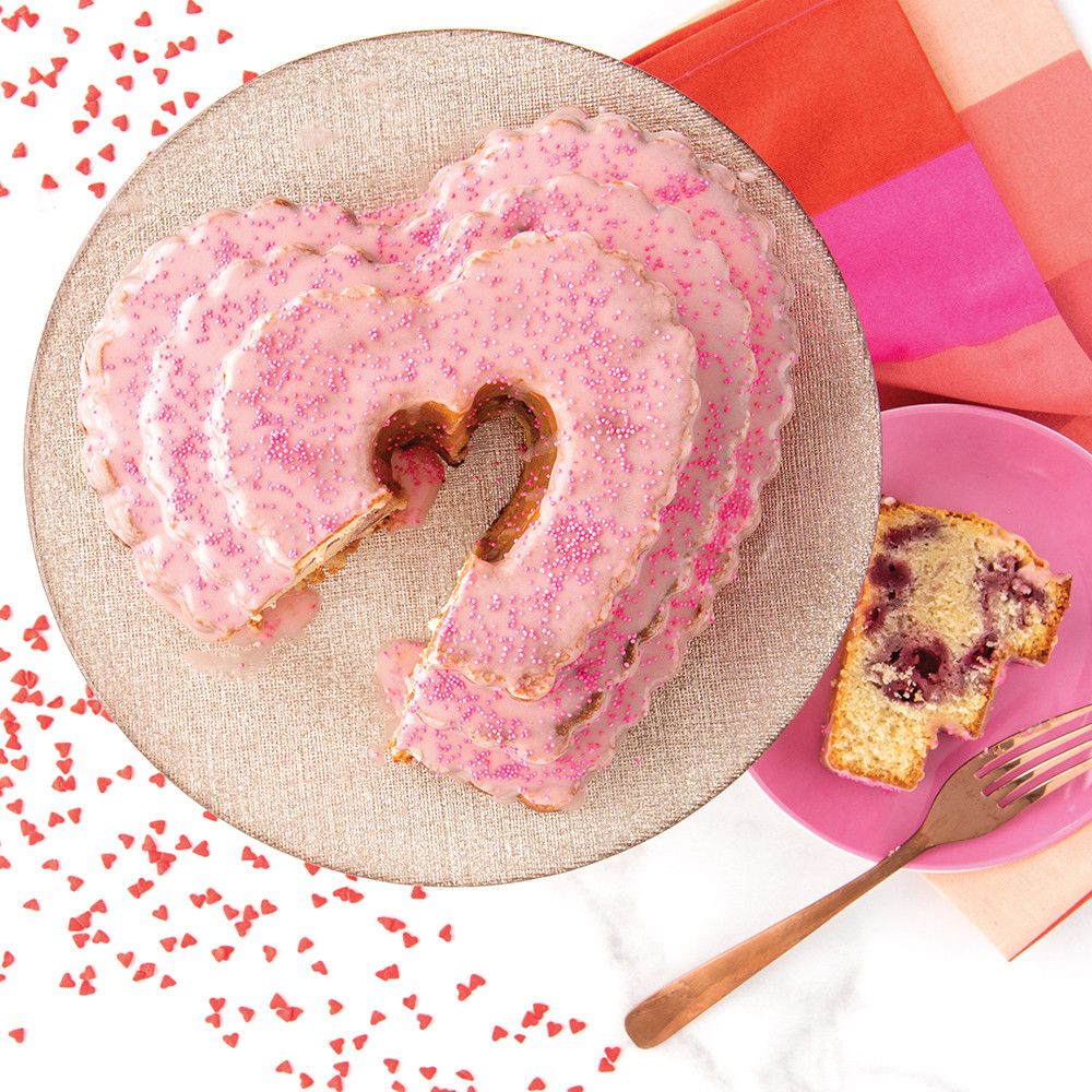 Forma Nordic Ware Tiered Heart Bundt