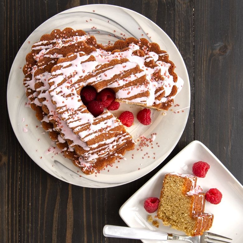 Forma Nordic Ware Tiered Heart Bundt