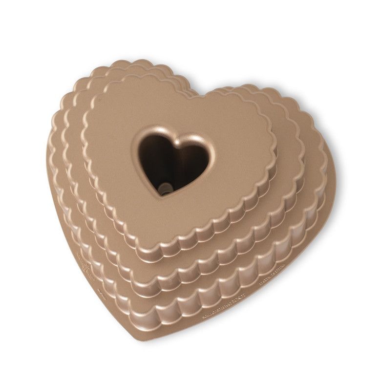 Forma Nordic Ware Tiered Heart Bundt