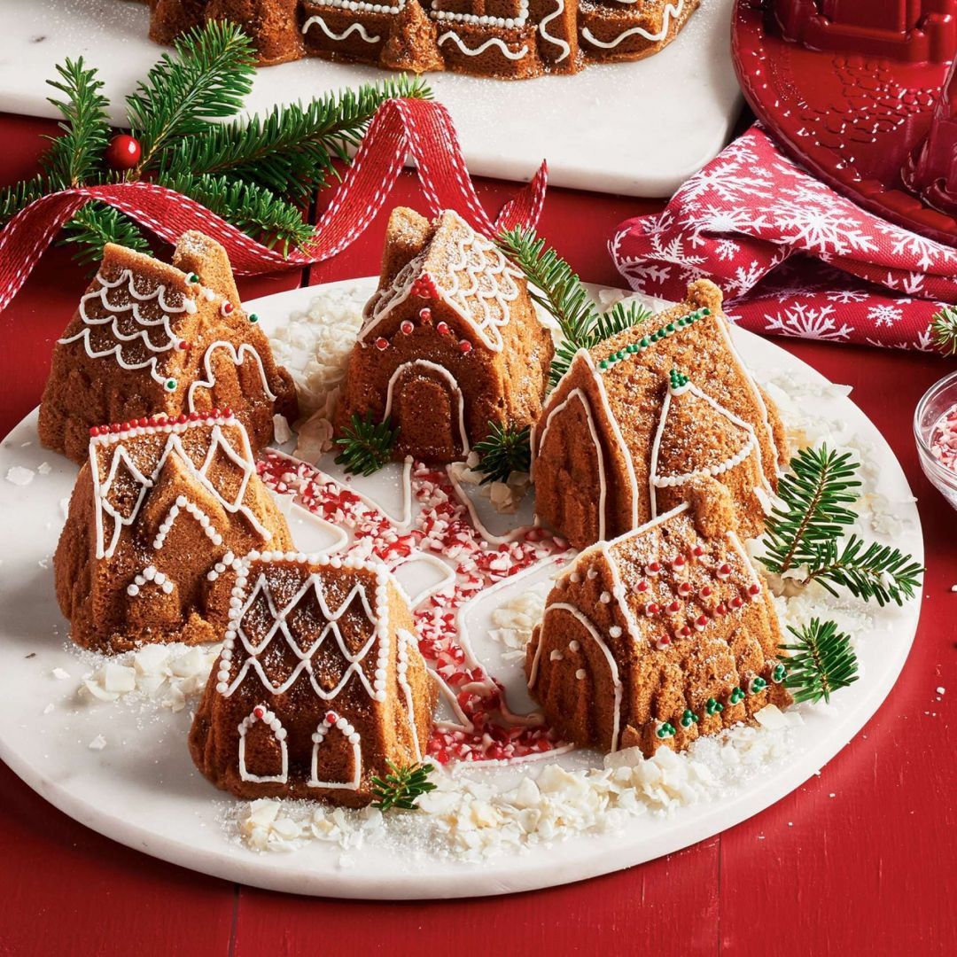 Forma Nordic Ware Cozy Village ( Baking Pan)