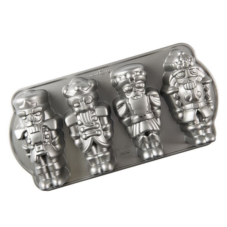 Forma Nordic Ware Quebra-Nozes