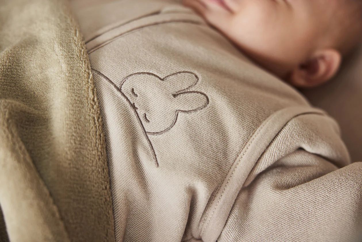 Saco de dormir Miffy para bebé com mangas removíveis 110 cm