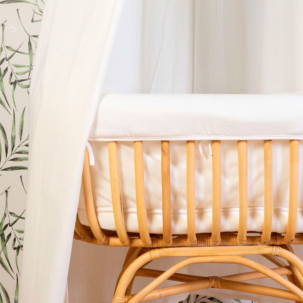Berço Rattan - 90x70x71 Cm + Colchão - 77x42x4 Cm - Capa Jersey Ecru - Pernas Giratórias