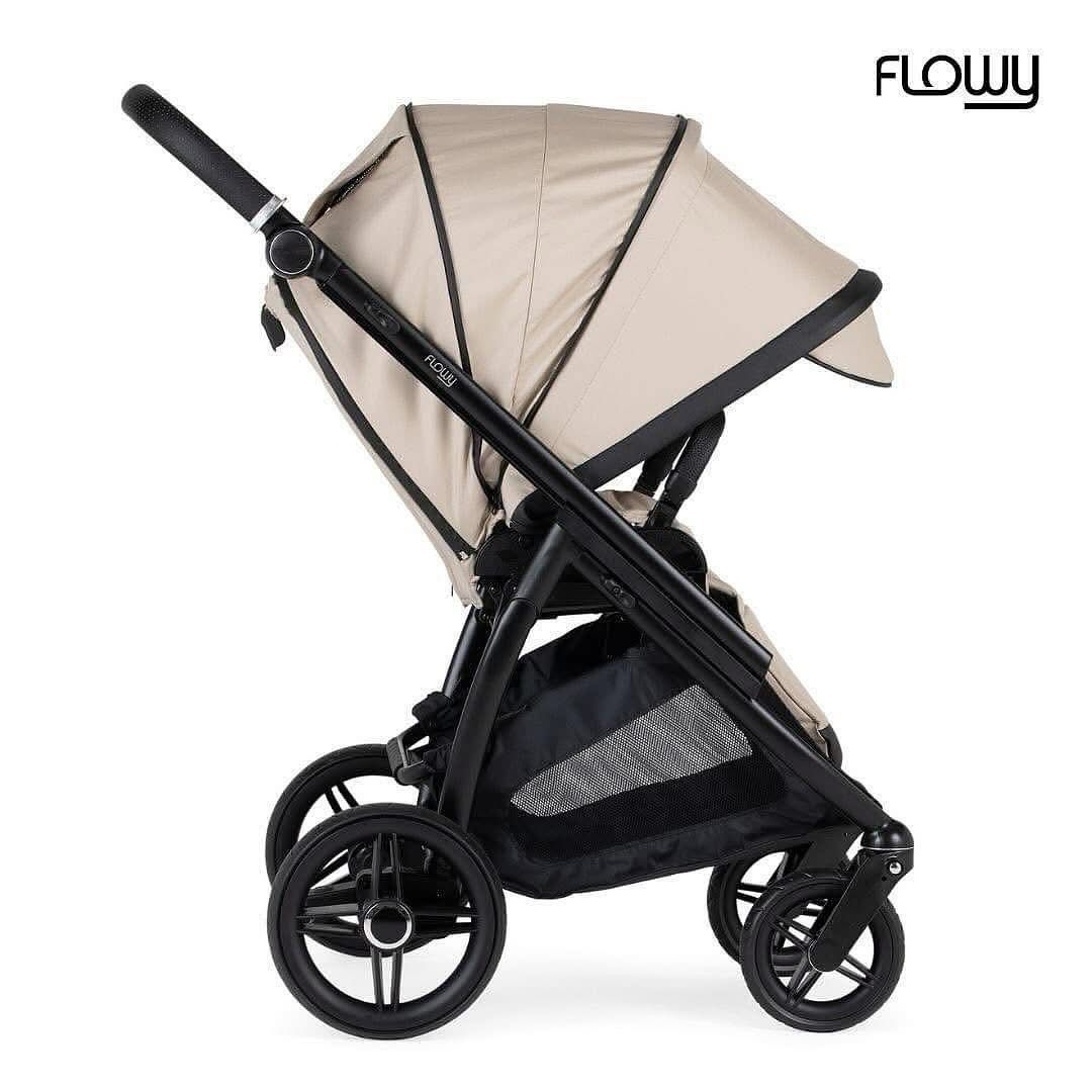 Trio Flowy Preto, Carrinho + Alcofa com Colchão SoftFresh + Babycoque Reclinável Easymaxi XL-i, Chassis Misto KP440 Bébécar
